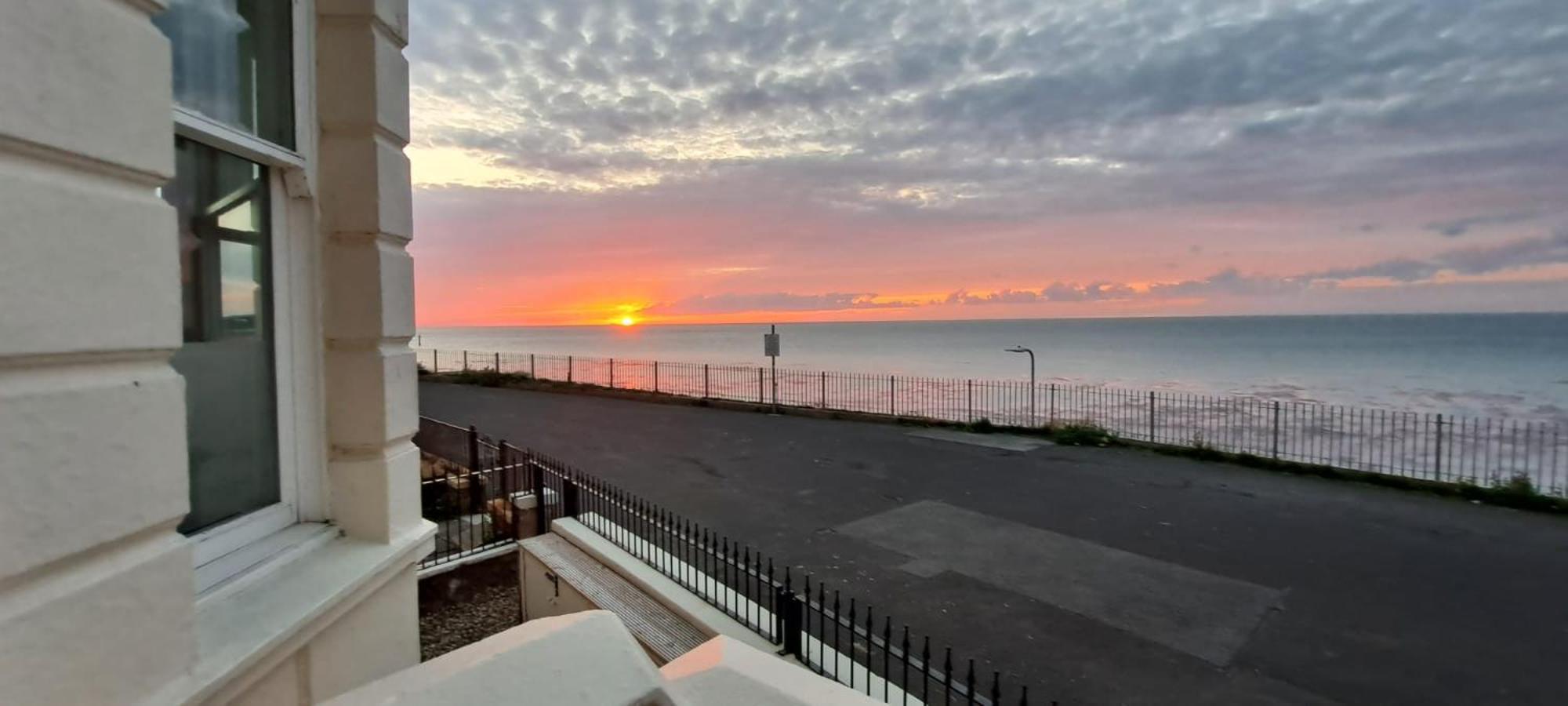 Uninterrupted Sea Views *
